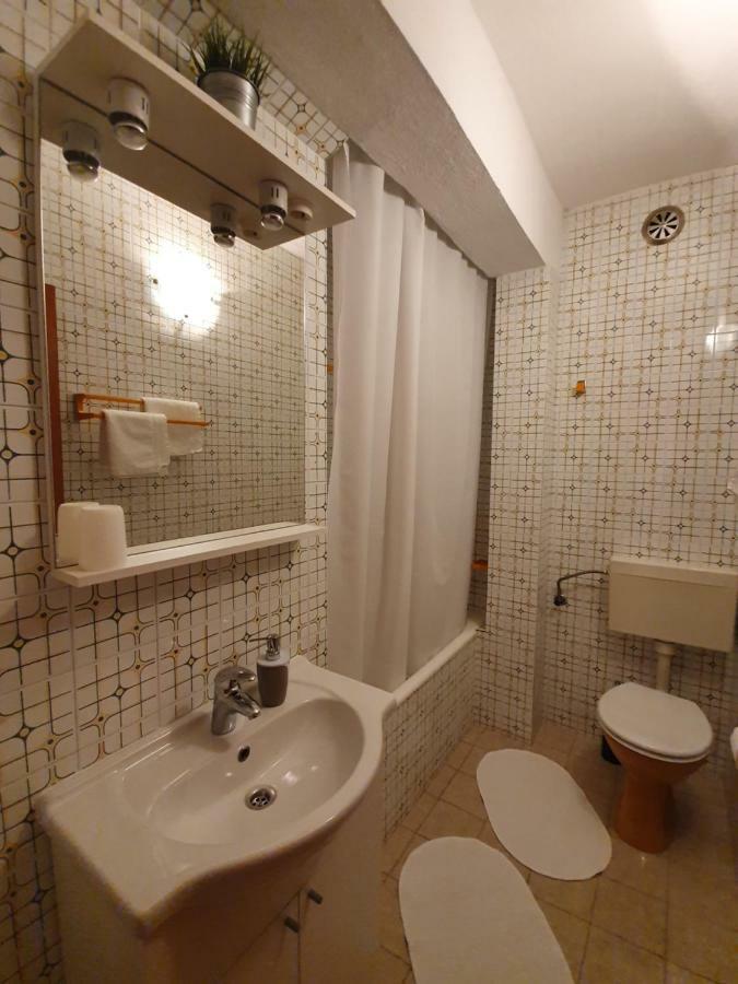Apartmani Renata Brela Extérieur photo